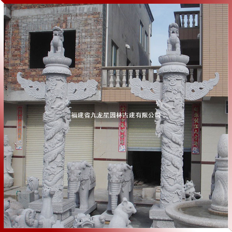 石雕龍柱華表圖片