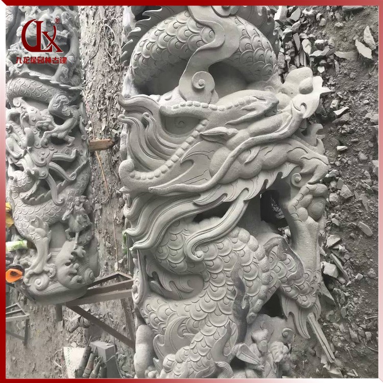 廣場(chǎng)石雕龍柱圖片